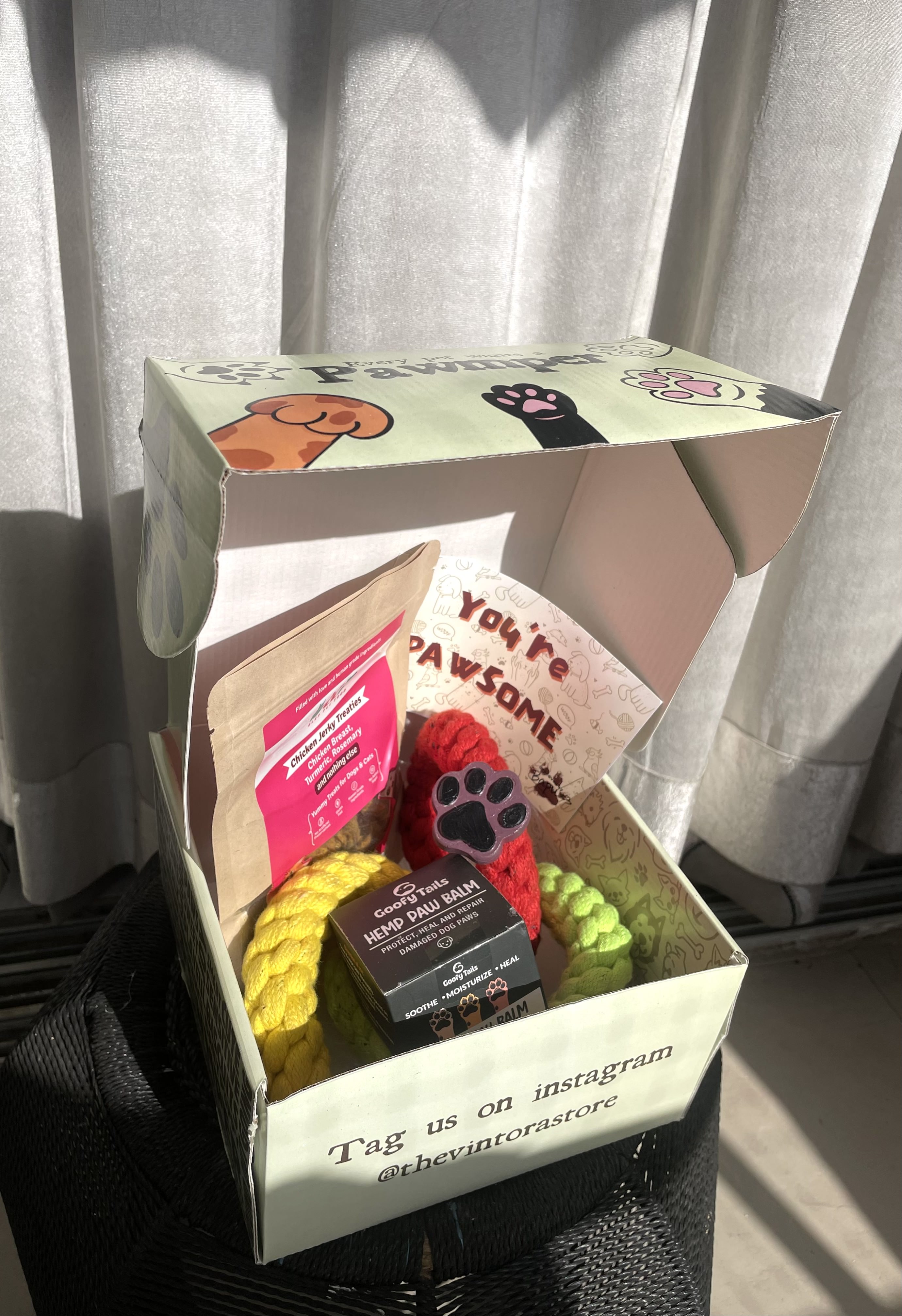 Pawmper: Paw-some Pet Care Box