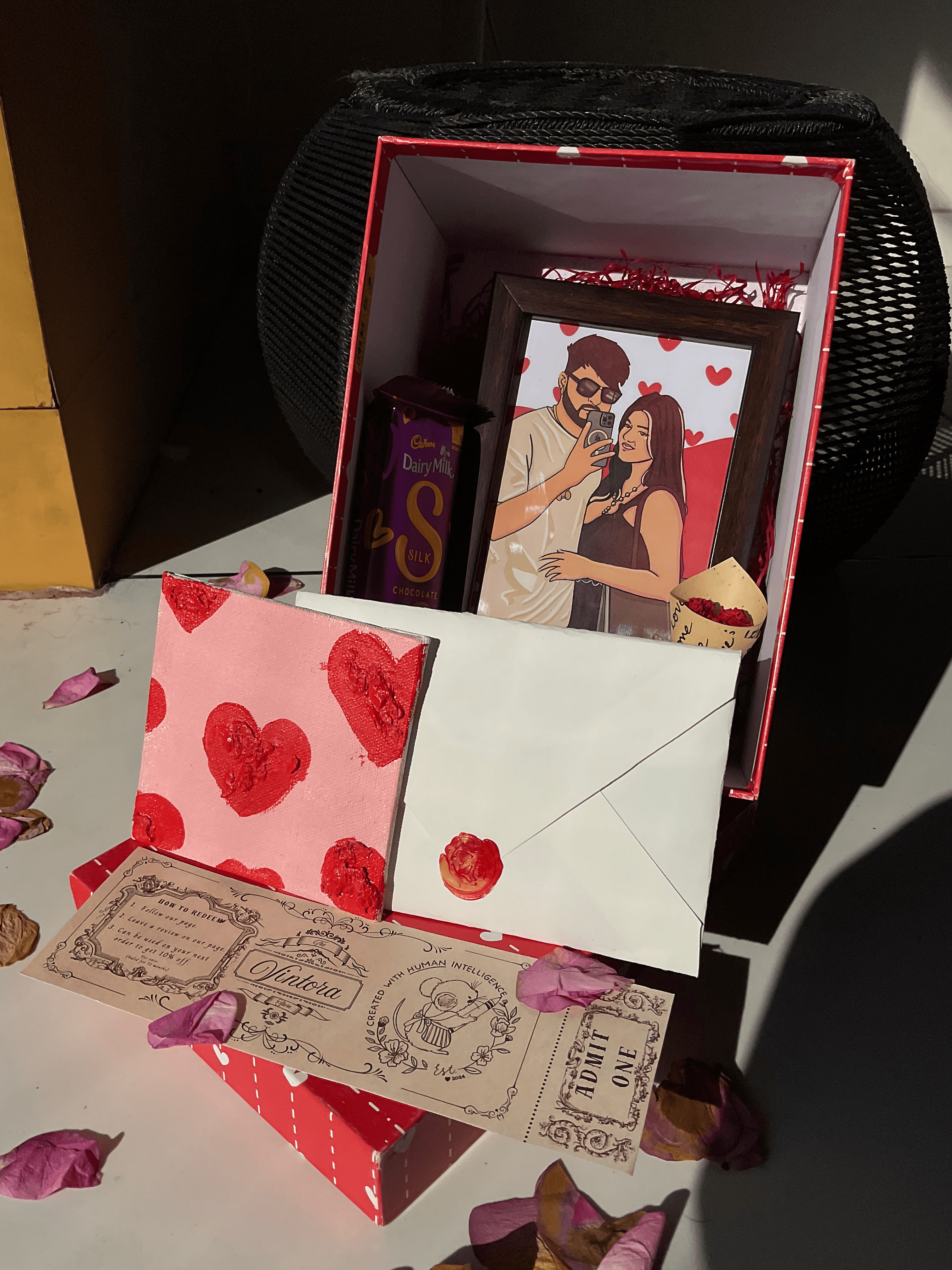 The Vintora Love Box